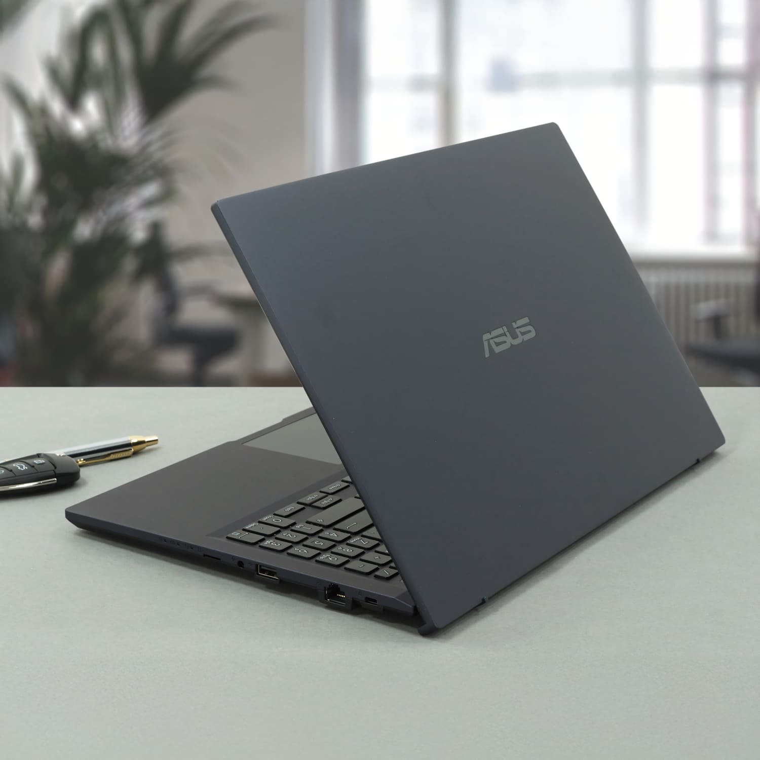 ASUS ExpertBook B1500C 15.6" / i7-1165G7 / 8GB DDR4 256GB M.2 NVMe Windows 11 - Imagen 4