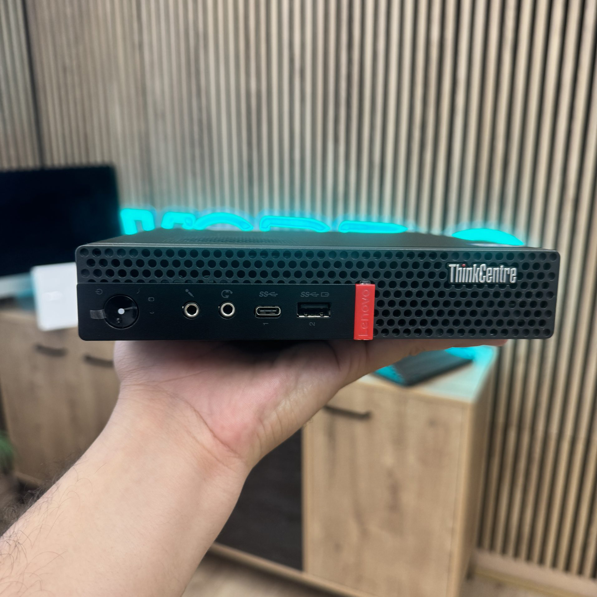 Mini PC Lenovo M920X / i7-8700T Radeon RX 560 4GB / 16GB DDR4 512GB SSD Windows 11 - Imagen 6